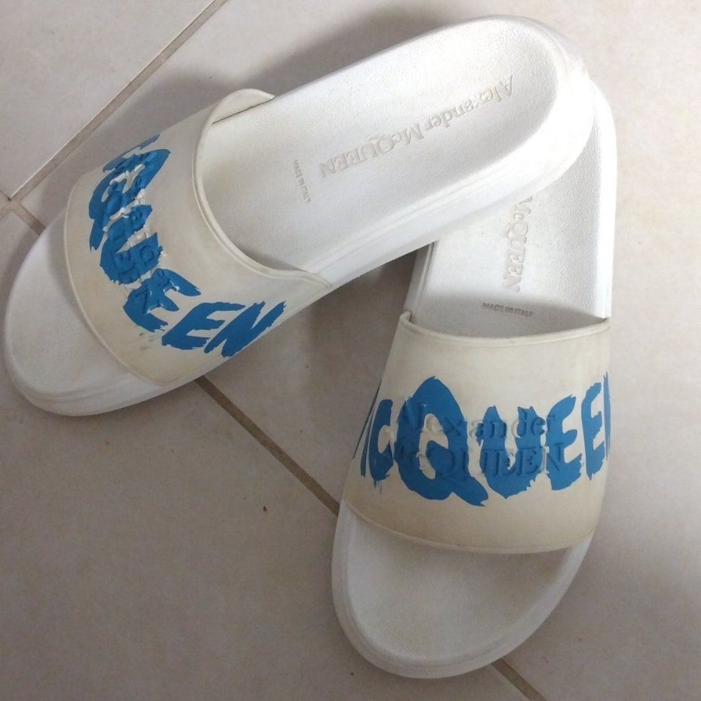 ❤️Mens ALEXANDER MCQUEEN White Blue Graffiti Pool Slides Italy 44 11 D US